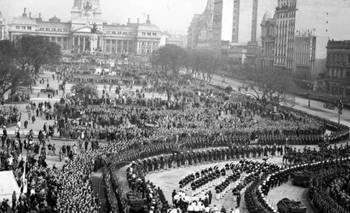 Evita, Perón, Néstor, Diego: los otros funerales masivos de la historia argentina | Murió el indio solari