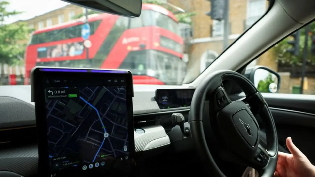 Uber dice que los primeros robotaxis llegarán a Londres en unos meses