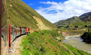 El segundo tren más alto del mundo: atraviesa los Andes y une la costa con la sierra | Turismo