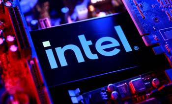 Alphabet encarga a Intel la fabricación de tres millones de chips, según The Information | Alphabet