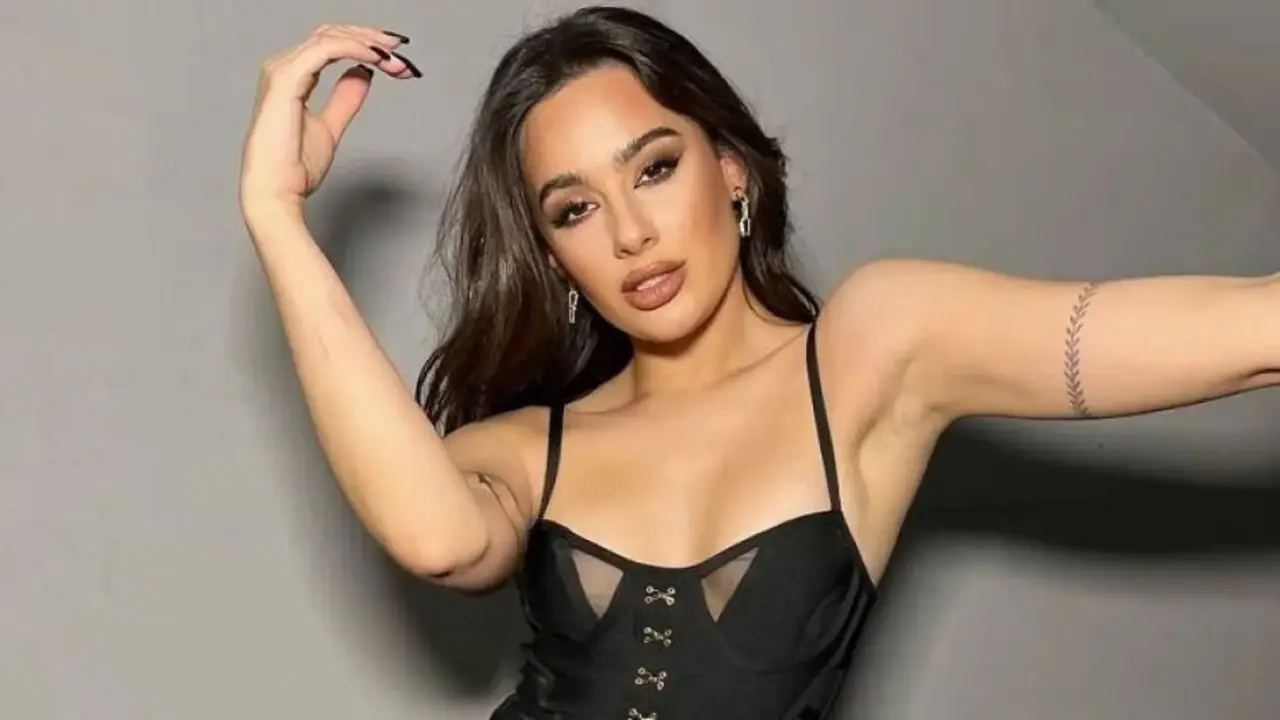Flor jazmin peña