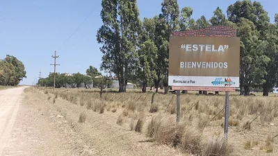 Estuvo en pie por más de un siglo y en 2022 quedó totalmente vacío: la historia de Estela, el pueblo "fantasma" de Buenos Aires Estuvo en pie por más de un siglo y en 2022 quedó totalmente vacío: la historia de Estela, el pueblo "fantasma" de Buenos Aires