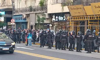 Actores en pie de guerra: el reclamo que transformó para siempre el teatro nacional | Teatro