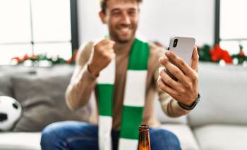 Por qué los jóvenes siguen el fútbol en TikTok y no en la tele | Redes sociales