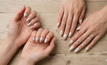 Uñas perla de abuela: la nueva tendencia en uñas para este 2026 | Moda