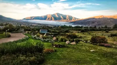 Quesos artesanales y menhires milenarios: así es el balcón verde de los valles tucumanos Quesos artesanales y menhires milenarios: así es el balcón verde de los valles tucumanos