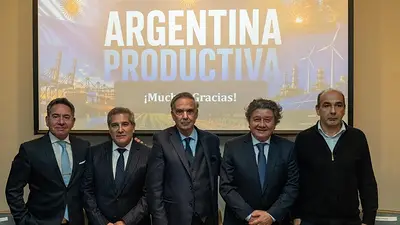 Frente Argentina Productiva: Pichetto y Kikuchi reunieron a empresarios y economistas para construir una alternativa a Milei Frente Argentina Productiva: Pichetto y Kikuchi reunieron a empresarios y economistas para construir una alternativa a Milei