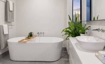 Chau bañera: la ducha a ras de piso es la nueva tendencia en baños en 2026 | Hogar