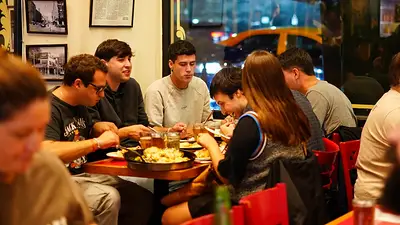 Qué locales de comida van a transmitir el Mundial 2026 en CABA Y PBA. Dónde ver el mundial gratis. Descuentos en comida por el Mundial. Qué locales de comida van a transmitir el Mundial 2026 en CABA Y PBA. Dónde ver el mundial gratis. Descuentos en comida por el Mundial.