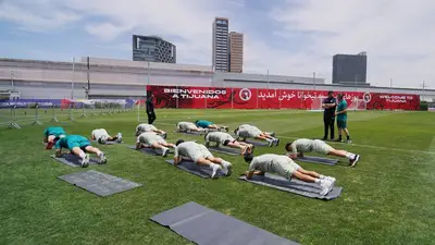 Irán realiza su primer entrenamiento abierto en la concentración de Tijuana Irán realiza su primer entrenamiento abierto en la concentración de Tijuana