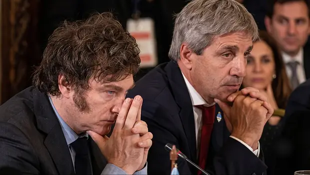 La justicia social de Caputo, el rumbo de Kicillof y la fuerte compra de dólares | Elecciones 2027