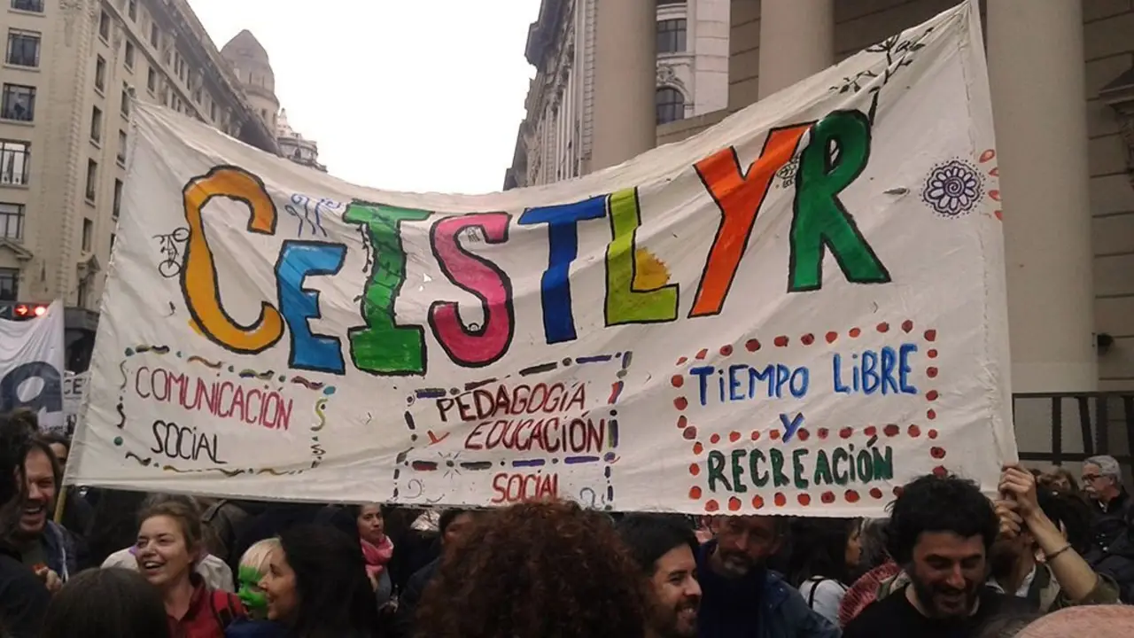 Ministerio de Educación porteño, Docentes, estudiantes del ISTLyR, denuncia, cierre, Tecnicatura en Tiempo Libre y Recreación.