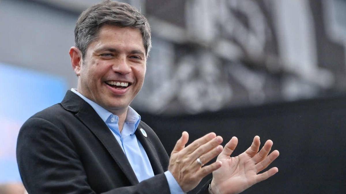 La respuesta de Kicillof a la declaración jurada de Adorni: "Un pendrive para la Provincia"