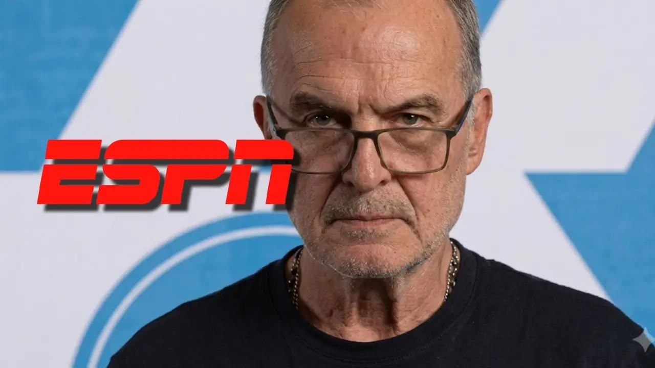 Figura de ESPN se fue al pasto criticando a Bielsa en vivo.