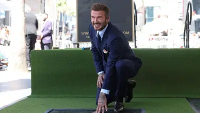 David Beckham recibe estrella en el Paseo de la Fama antes de partidos del Mundial en Los Ángeles David Beckham recibe estrella en el Paseo de la Fama antes de partidos del Mundial en Los Ángeles