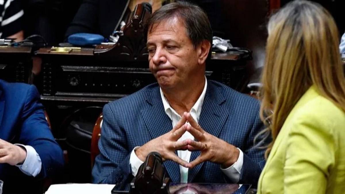 Zago y el MID darán quórum para interpelar a Adorni: "Muy tomados de boludos"