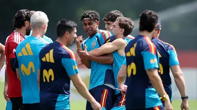 España debuta ante la modesta Cabo Verde en un duelo entre dos equipos con muy diferentes objetivos España debuta ante la modesta Cabo Verde en un duelo entre dos equipos con muy diferentes objetivos