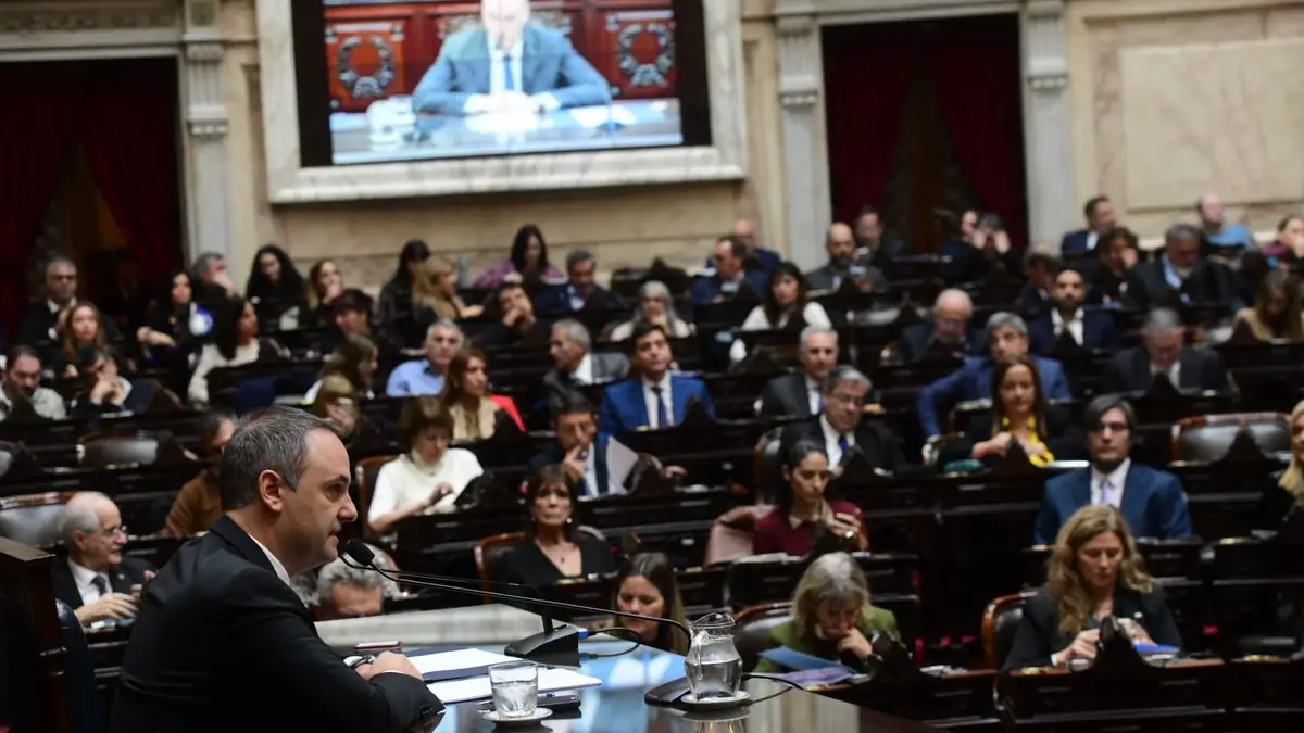 El Congreso le picó el boleto a Adorni: las dos opciones que le dejan
