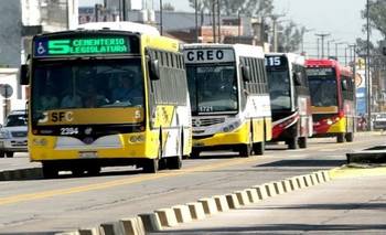 En medio del ajuste de Pullaro, presentan un proyecto para congelar el boleto de colectivo | Aumento de tarifas