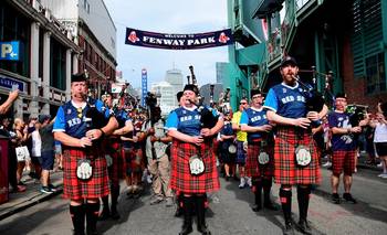 Hinchas de Escocia cambian de deporte por un día en Boston | Hinchas