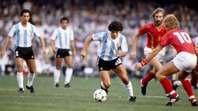 En España '82. Bélgica derrota a la Argentina con Maradona debutando en Mundiales. En España '82. Bélgica derrota a la Argentina con Maradona debutando en Mundiales.