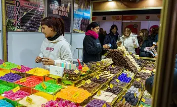La otra cara de la informalidad: cada vez más mujeres se inventan su propio trabajo | Crisis económica