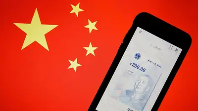 China impulsa la internacionalización del yuan y promete vigilancia ante riesgos financieros China impulsa la internacionalización del yuan y promete vigilancia ante riesgos financieros