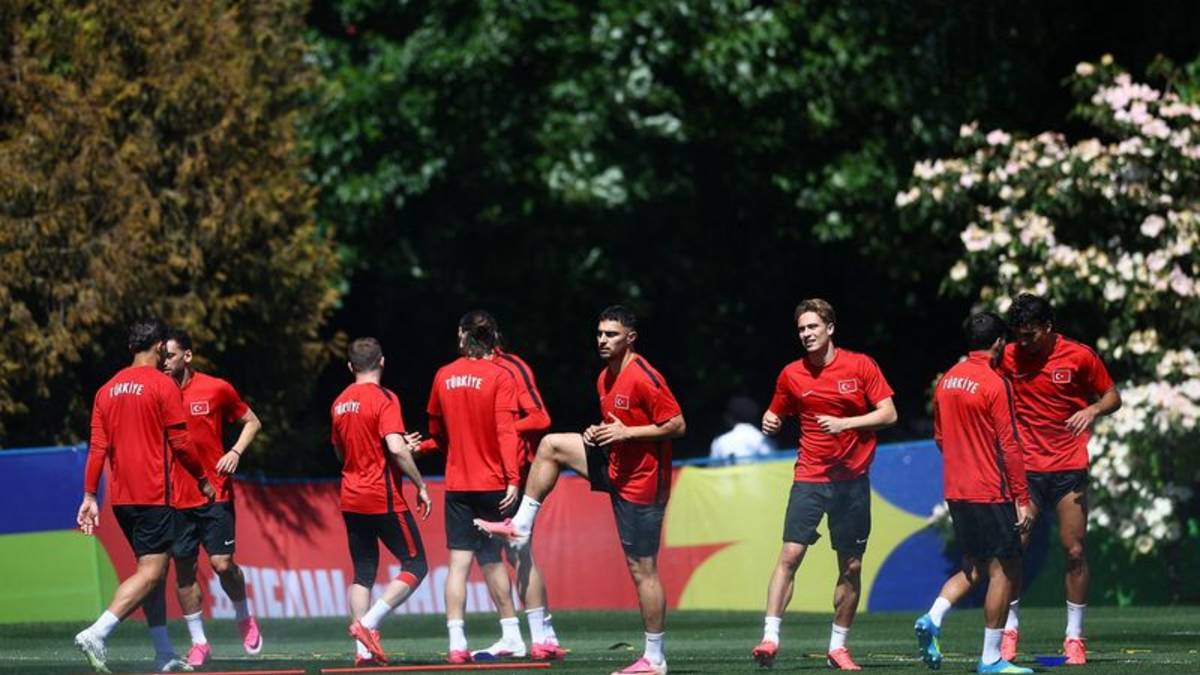 Paraguay y Turquía, sin margen de error en Grupo D si no quieren decir adiós al Mundial muy rápido