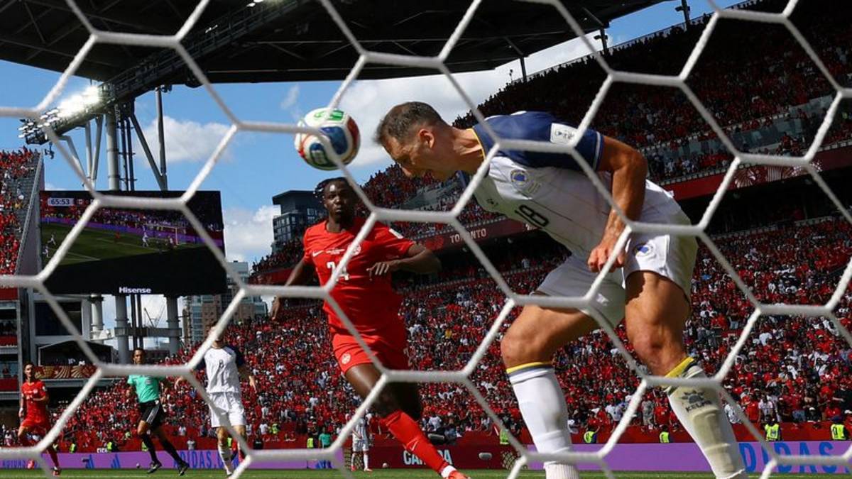 Bosnia busca desprenderse de su reputación de equipo modesto y enfrentar a Suiza de igual a igual