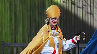 Arzobispa de Canterbury pide perdón por el papel de la Iglesia de Inglaterra en adopciones forzadas Arzobispa de Canterbury pide perdón por el papel de la Iglesia de Inglaterra en adopciones forzadas