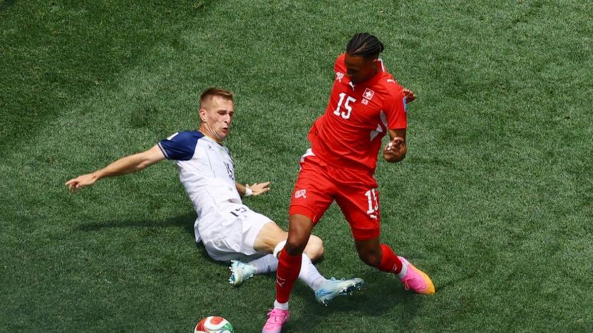 Suiza supera 4-1 a Bosnia con tormenta de goles cerca del final del partido por Grupo B del Mundial