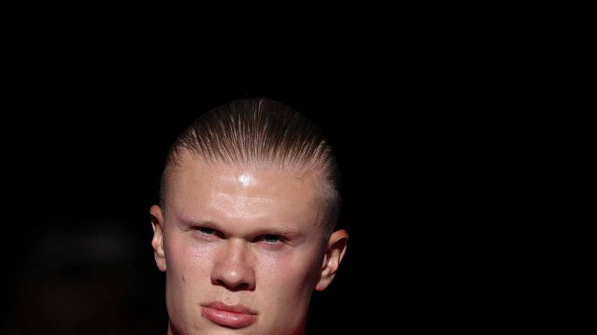 Haaland, de incógnito en Nueva York: paseó con su novia en día libre del Mundial