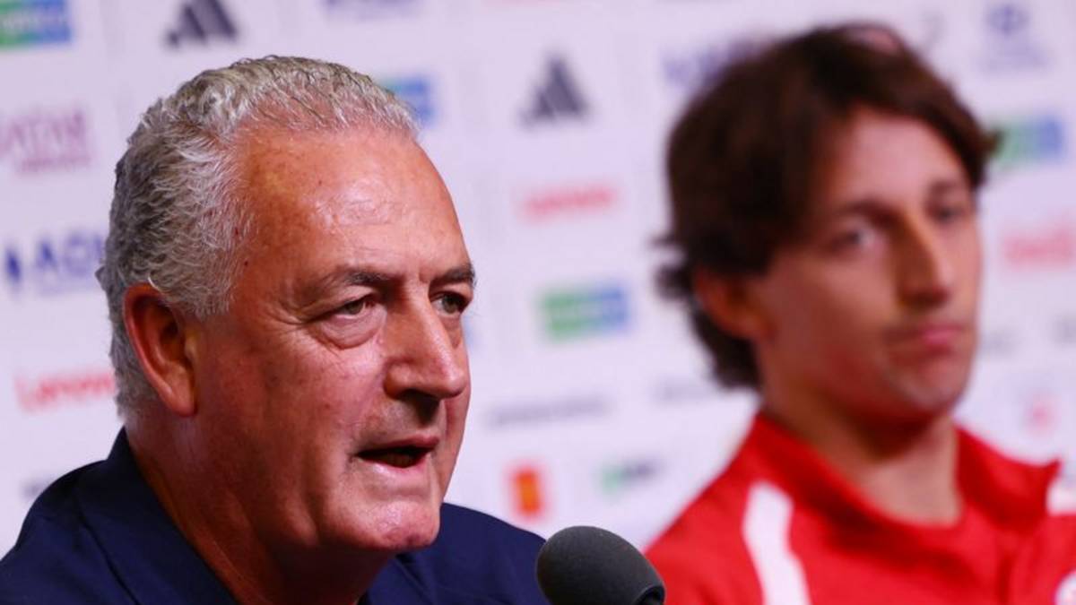 Destrócenme pero cuiden a los jugadores, pide DT Alfaro antes de que Paraguay se juegue la vida con Turquía