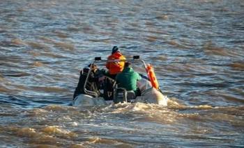 Continúa la extensa búsqueda de los pescadores desaparecidos en el Río la Plata | Provincia de buenos aires