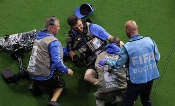 Una figura del Mundial 2026 le dio una patada a un camarógrafo y tuvo un tierno gesto | Mundial 2026