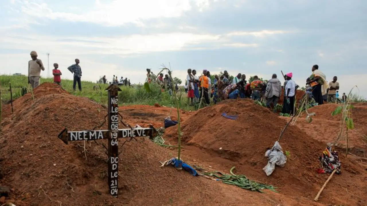 Al menos 30 muertes en un campamento del Congo muestran que el ébola podría estar propagándose rápidamente