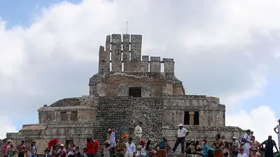 Arqueólogos hallan en México estructura prehispánica única Arqueólogos hallan en México estructura prehispánica única