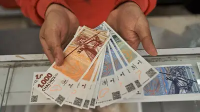 El Gobierno de La Rioja avanza en la definición de un nuevo aumento para los estatales: para quién será y cómo se pagará El Gobierno de La Rioja avanza en la definición de un nuevo aumento para los estatales: para quién será y cómo se pagará