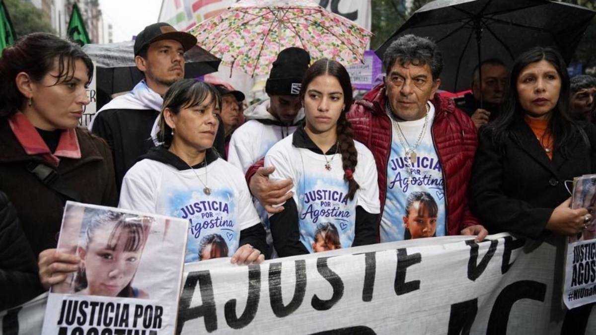 Caso AGOSTINA VEGA: la familia volvió a marchar y pidió "que caigan todos" los culpables