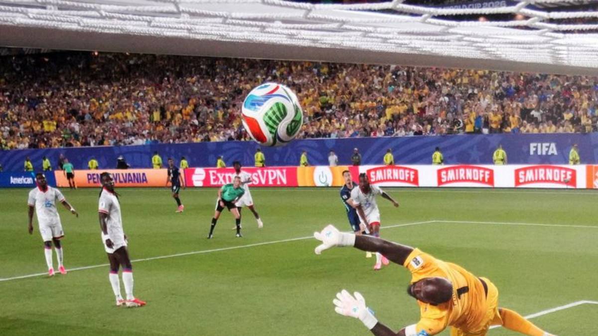 Cunha anota doblete y Brasil vence con facilidad 3-0 a Haití