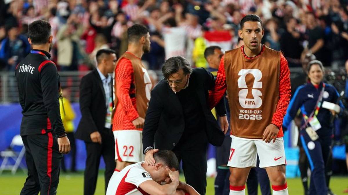 Montella lamenta la eliminación de Turquía, pero dice que sus jugadores "mostraron corazón y alma"