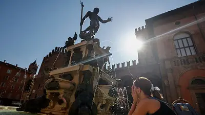 Europa se sofoca bajo ola de calor; Francia celebra reuniones de emergencia Europa se sofoca bajo ola de calor; Francia celebra reuniones de emergencia