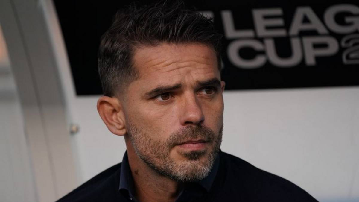 U de Chile confirma que DT argentino Fernando Gago sufrió un infarto