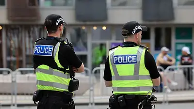 Policía antiterrorista escocesa investiga ataques que dejaron cinco heridos en Edimburgo Policía antiterrorista escocesa investiga ataques que dejaron cinco heridos en Edimburgo
