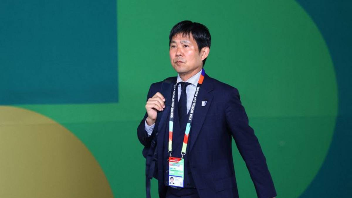 El seleccionador japonés Moriyasu elogia a Kamada tras su destacada actuación en su nuevo puesto