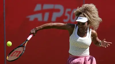 Serena Williams recibe una invitación para el torneo individual de Wimbledon Serena Williams recibe una invitación para el torneo individual de Wimbledon