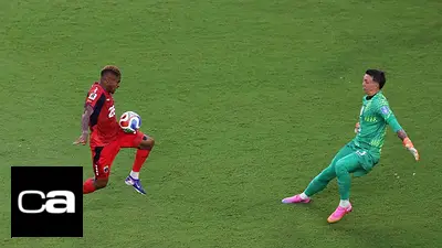 Cabo Verde vuelve a sorprender, empata 2-2 con Uruguay y le complica la clasificación en el Mundial Cabo Verde vuelve a sorprender, empata 2-2 con Uruguay y le complica la clasificación en el Mundial