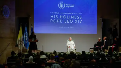 El papa condena a los líderes que "alimentan" las guerras mientras millones de personas pasan hambre El papa condena a los líderes que "alimentan" las guerras mientras millones de personas pasan hambre