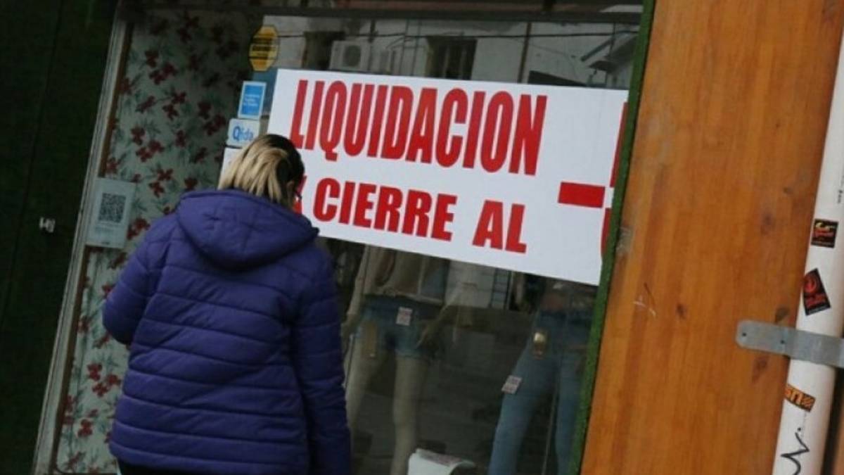 RETROCESO LABORAL en SANTA FE por las POLÍTICAS de MILEI: 20 MIL EMPLEOS MENOS y PYMES a la DERIVA