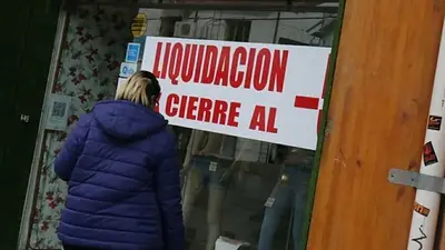 Retroceso laboral en Santa Fe por las políticas de Pullaro: 20 mil empleos menos y pymes a la deriva Retroceso laboral en Santa Fe por las políticas de Pullaro: 20 mil empleos menos y pymes a la deriva